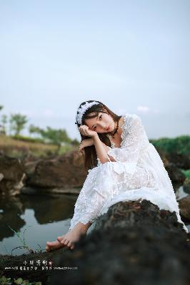 公交车上惊魂4P！邻居的秘密？她被催眠后…究竟发生了什么？！